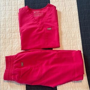 FIGS Hot Pink Scrub Set